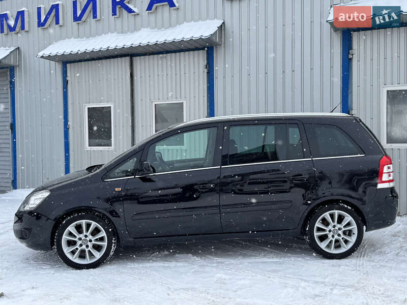 Минивэн Opel Zafira 2010 в Виннице