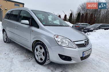 Минивэн Opel Zafira 2008 в Ивано-Франковске