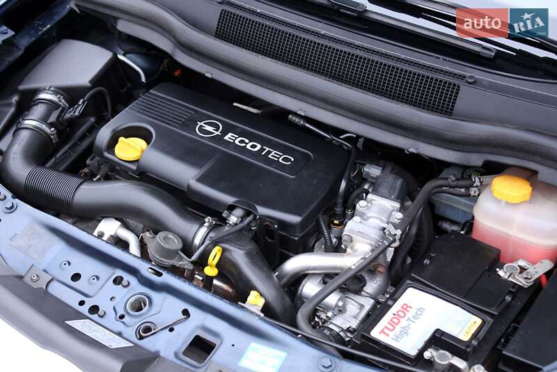 Минивэн Opel Zafira 2012 в Виннице