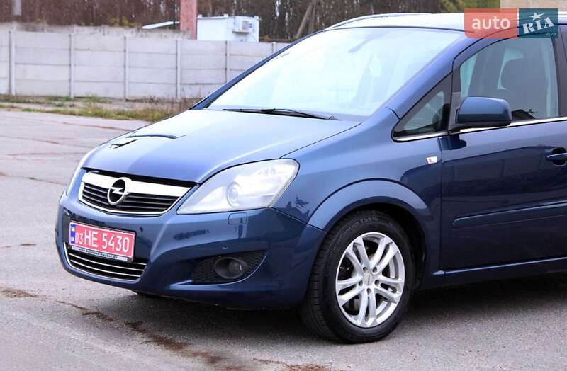 Opel Zafira 2012 Opel Zafira 2012
