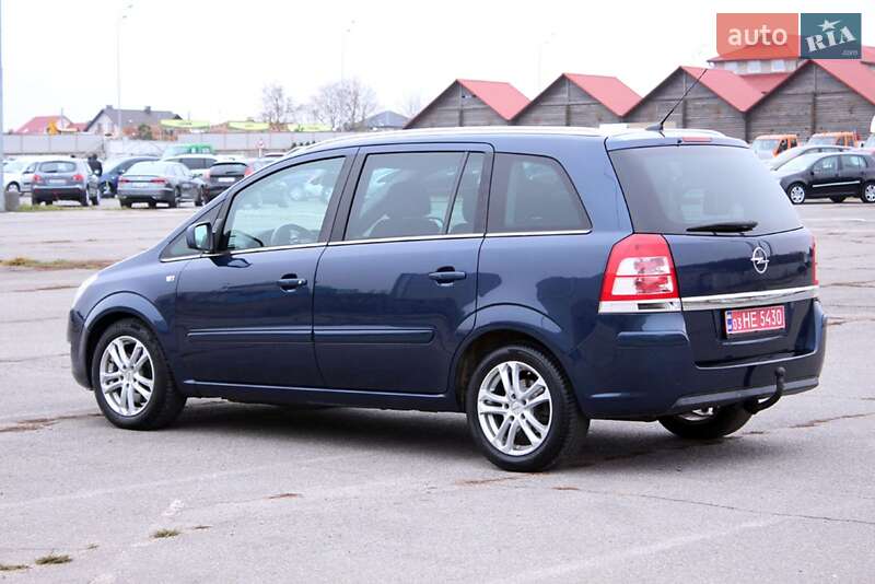Минивэн Opel Zafira 2012 в Виннице