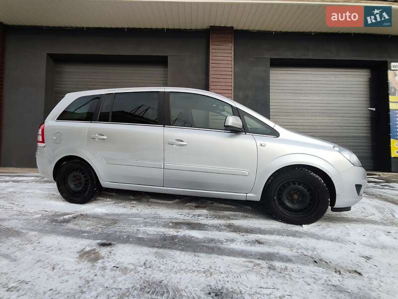 Минивэн Opel Zafira 2010 в Белой Церкви фото 3 Минивэн Opel Zafira 2010 в Белой Церкви