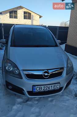 Минивэн Opel Zafira 2005 в Нежине