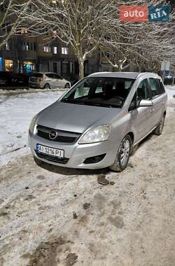 Мінівен Opel Zafira 2008 в Бучі