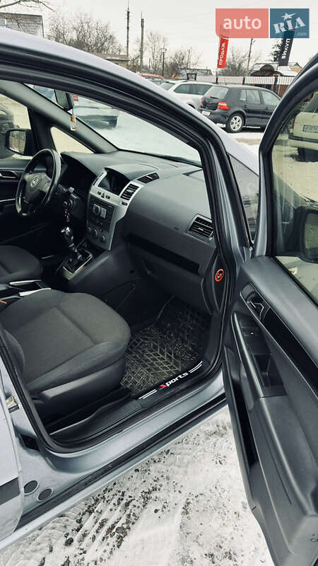Минивэн Opel Zafira 2011 в Смеле фото 16 Минивэн Opel Zafira 2011 в Смеле
