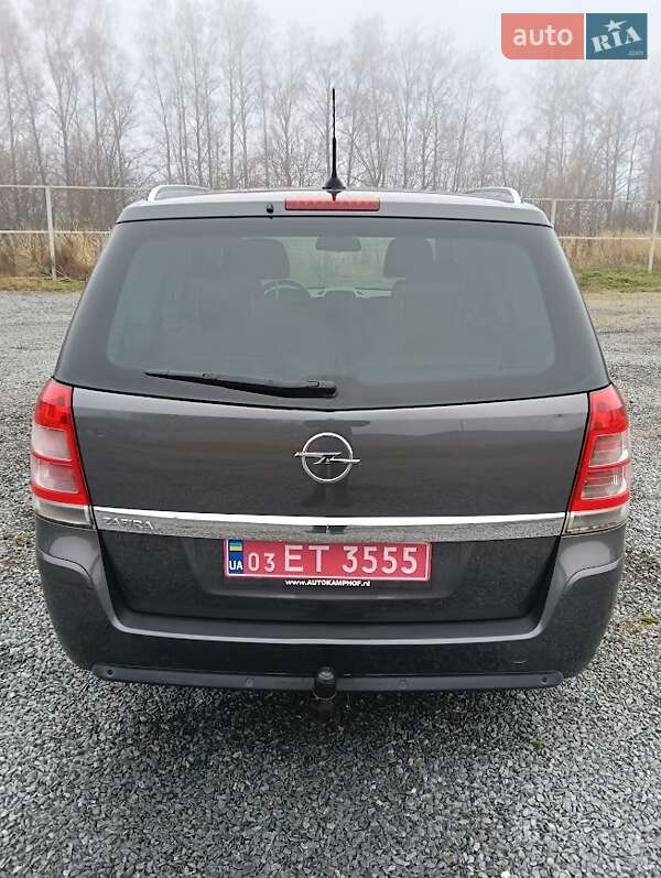 Минивэн Opel Zafira 2009 в Ровно