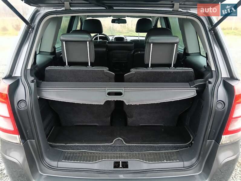 Минивэн Opel Zafira 2009 в Ровно