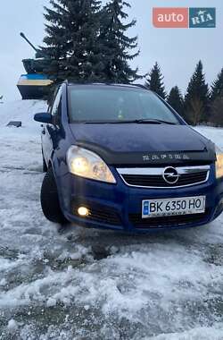 Мінівен Opel Zafira 2005 в Дубні