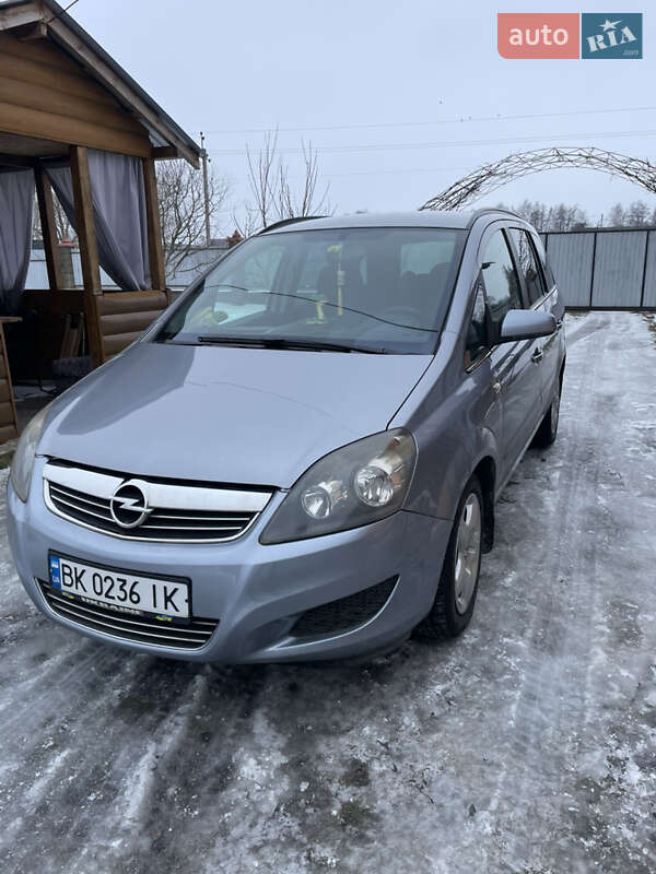 Opel Zafira 2010