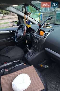 Минивэн Opel Zafira 2007 в Житомире