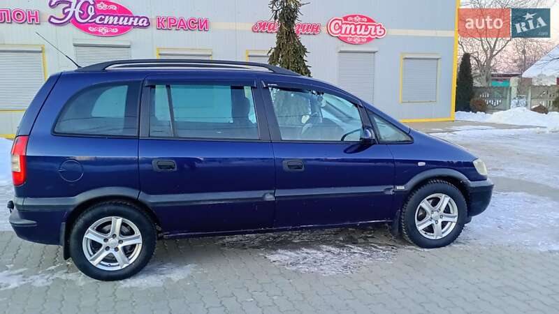 Минивэн Opel Zafira 2001 в Рава-Русской