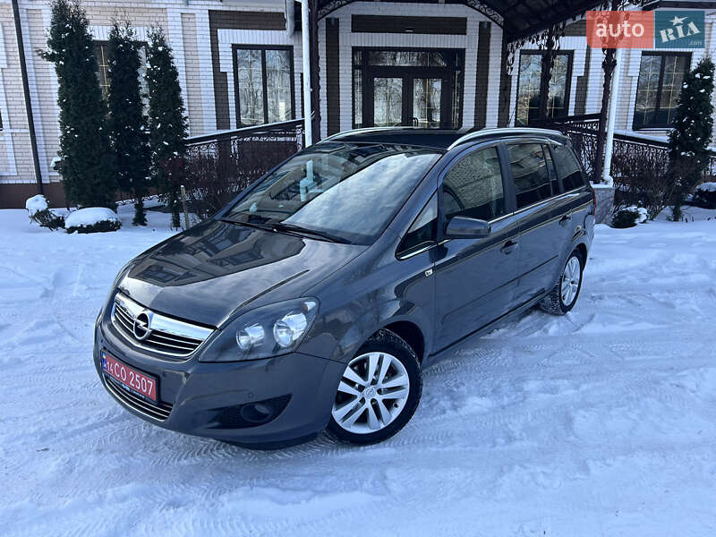 Минивэн Opel Zafira 2009 в Виннице