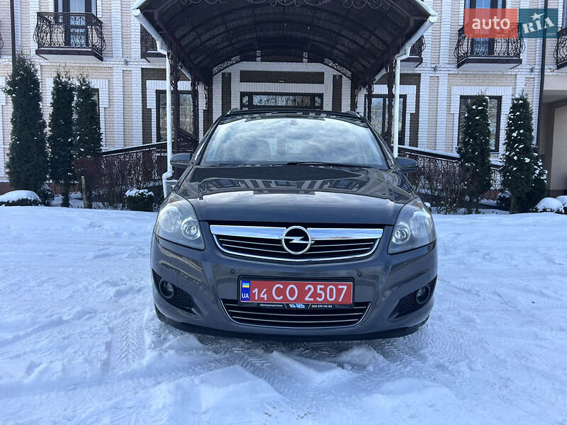 Минивэн Opel Zafira 2009 в Виннице