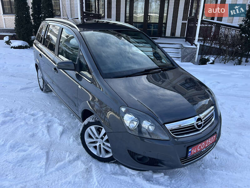 Минивэн Opel Zafira 2009 в Виннице