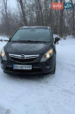 Мікровен Opel Zafira 2012 в Умані