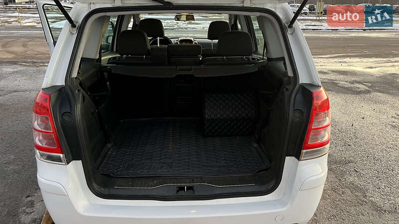 Минивэн Opel Zafira 2008 в Львове