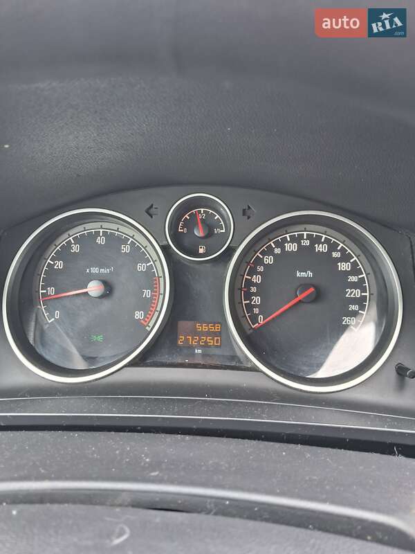 Минивэн Opel Zafira 2006 в Николаеве