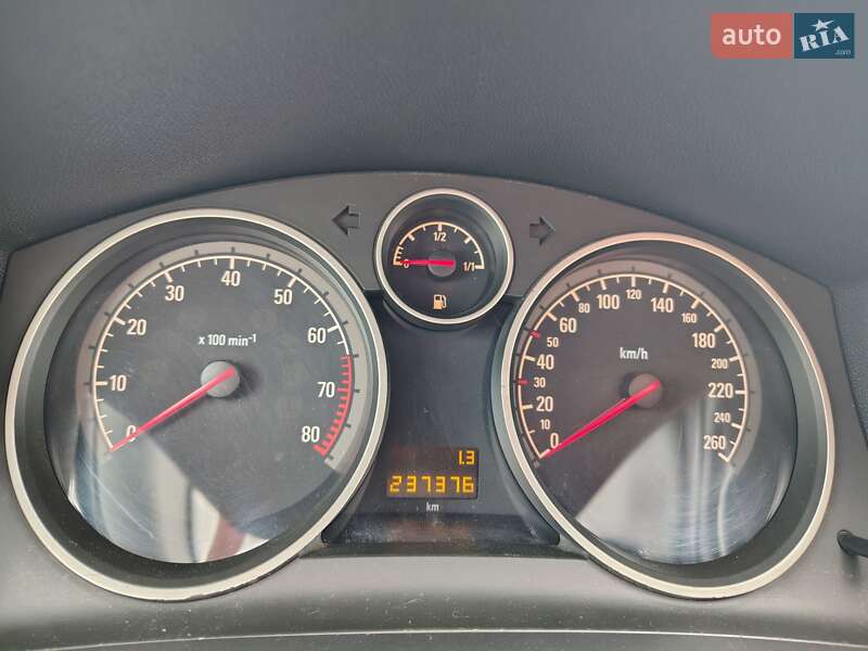 Минивэн Opel Zafira 2005 в Нежине фото 12 Минивэн Opel Zafira 2005 в Нежине