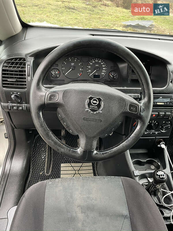 Минивэн Opel Zafira 1999 в Тересве фото 7 Минивэн Opel Zafira 1999 в Тересве
