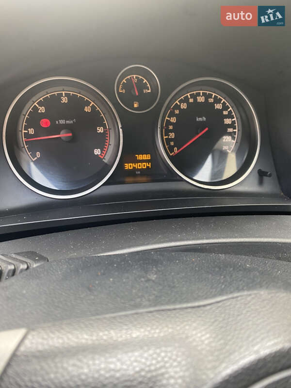 Минивэн Opel Zafira 2006 в Могилев-Подольске