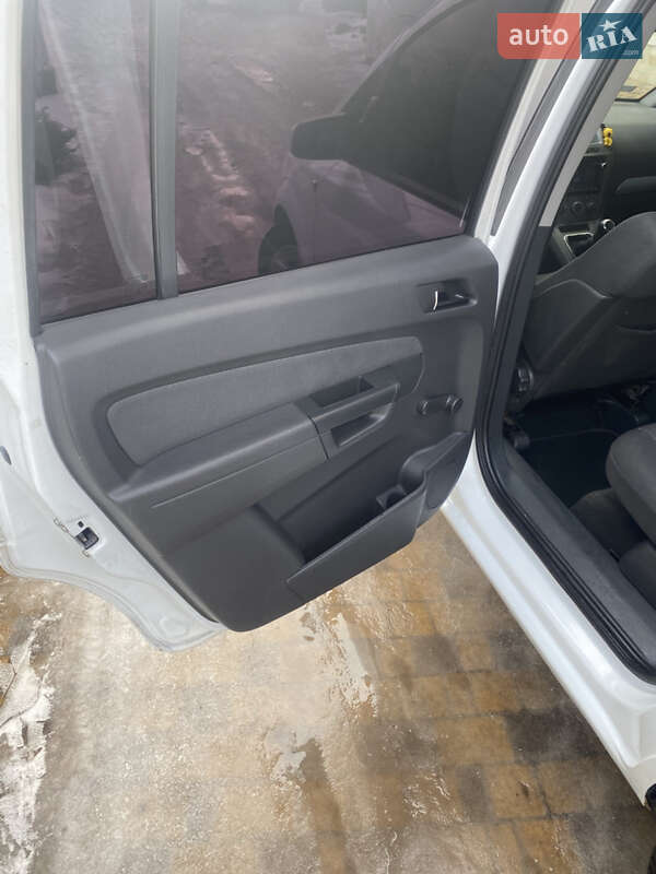 Минивэн Opel Zafira 2006 в Могилев-Подольске