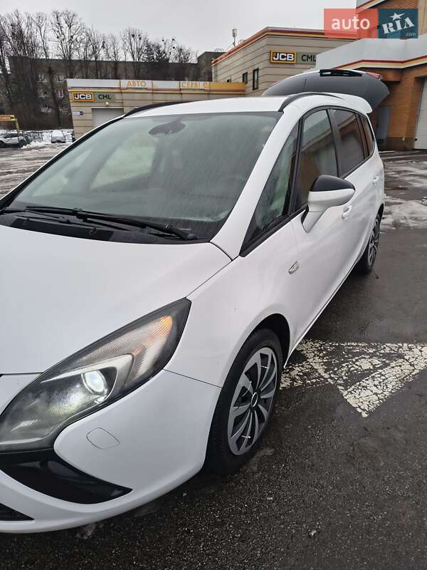 Минивэн Opel Zafira 2014 в Харькове