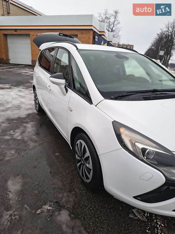 Минивэн Opel Zafira 2014 в Харькове