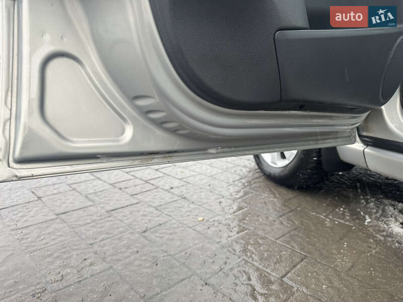 Минивэн Opel Zafira 2009 в Надворной фото 28 Минивэн Opel Zafira 2009 в Надворной