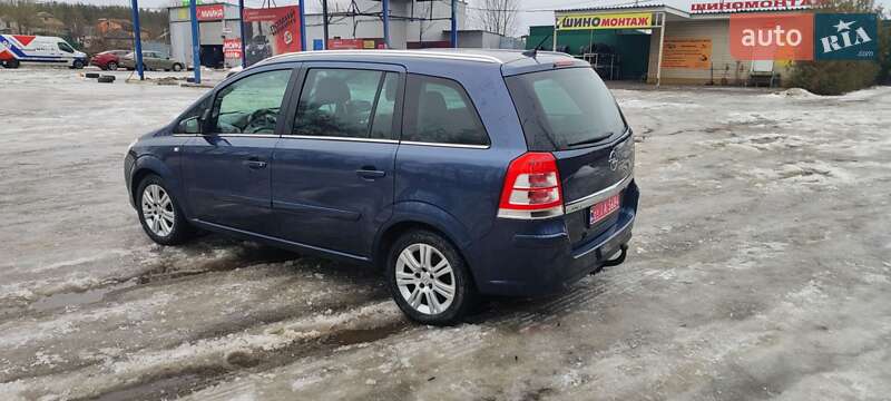 Минивэн Opel Zafira 2009 в Харькове