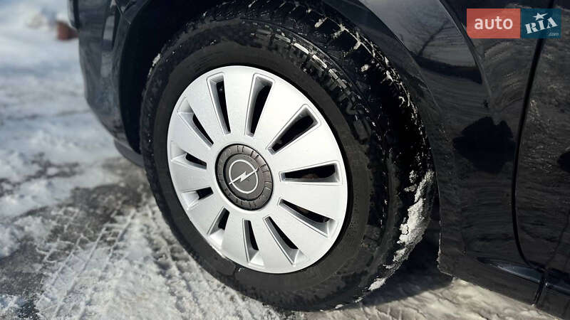 Минивэн Opel Zafira 2009 в Ивано-Франковске фото 10 Минивэн Opel Zafira 2009 в Ивано-Франковске