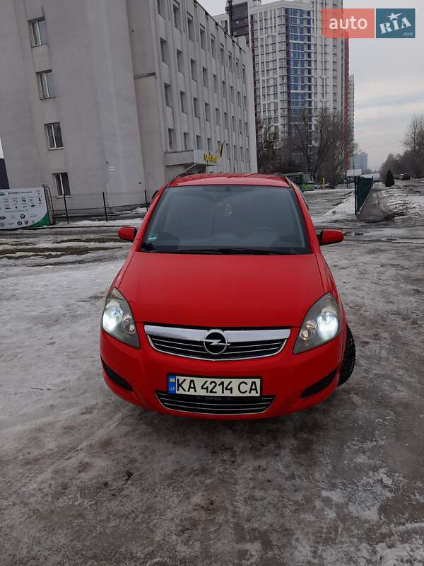 Минивэн Opel Zafira 2009 в Киеве фото 7 Минивэн Opel Zafira 2009 в Киеве