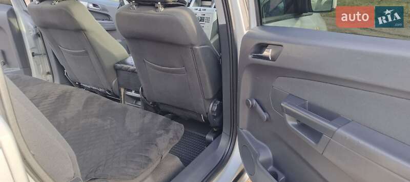 Мінівен Opel Zafira 2012 в Житомирі