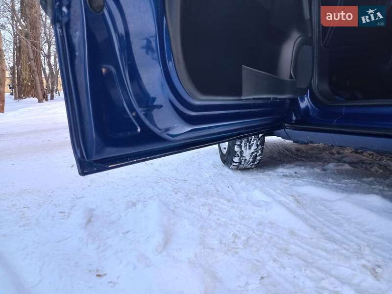 Минивэн Opel Zafira 2004 в Хмельницком