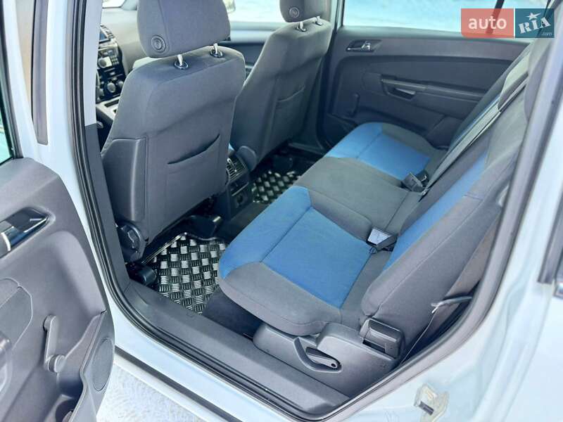 Минивэн Opel Zafira 2011 в Тернополе фото 17 Минивэн Opel Zafira 2011 в Тернополе