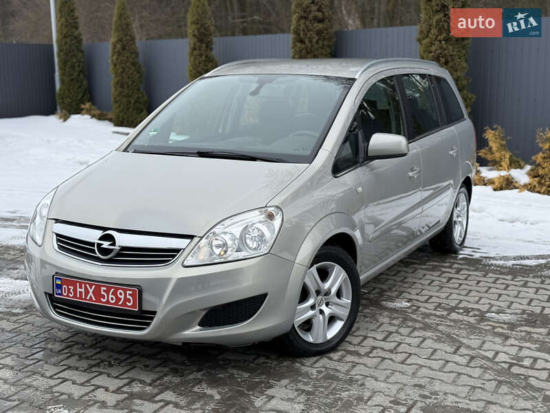 Минивэн Opel Zafira 2009 в Тернополе