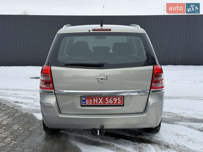 Минивэн Opel Zafira 2009 в Тернополе