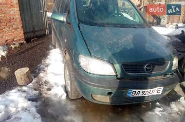 Минивэн Opel Zafira 2000 в Александровке