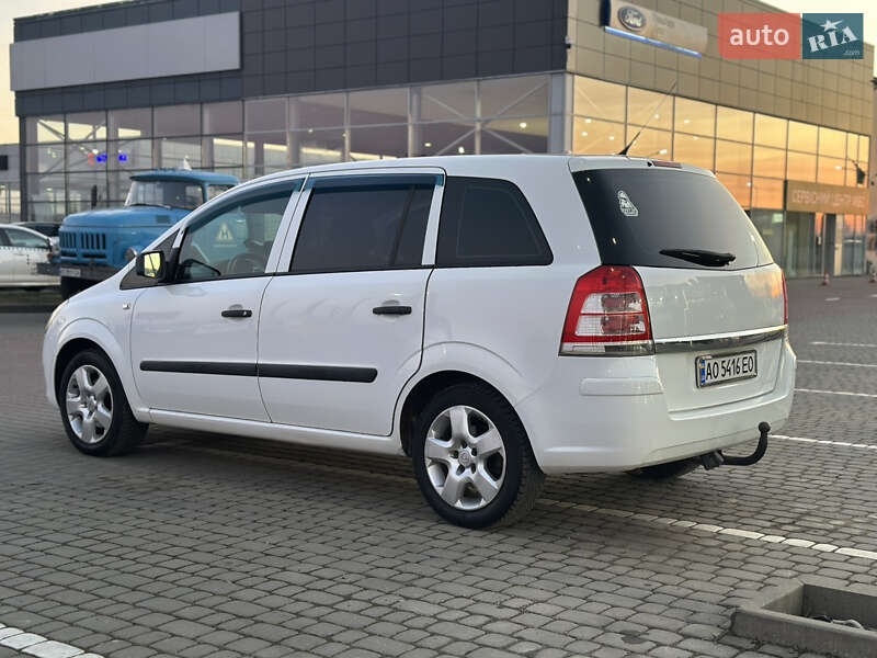 Минивэн Opel Zafira 2010 в Мукачево фото 5 Минивэн Opel Zafira 2010 в Мукачево