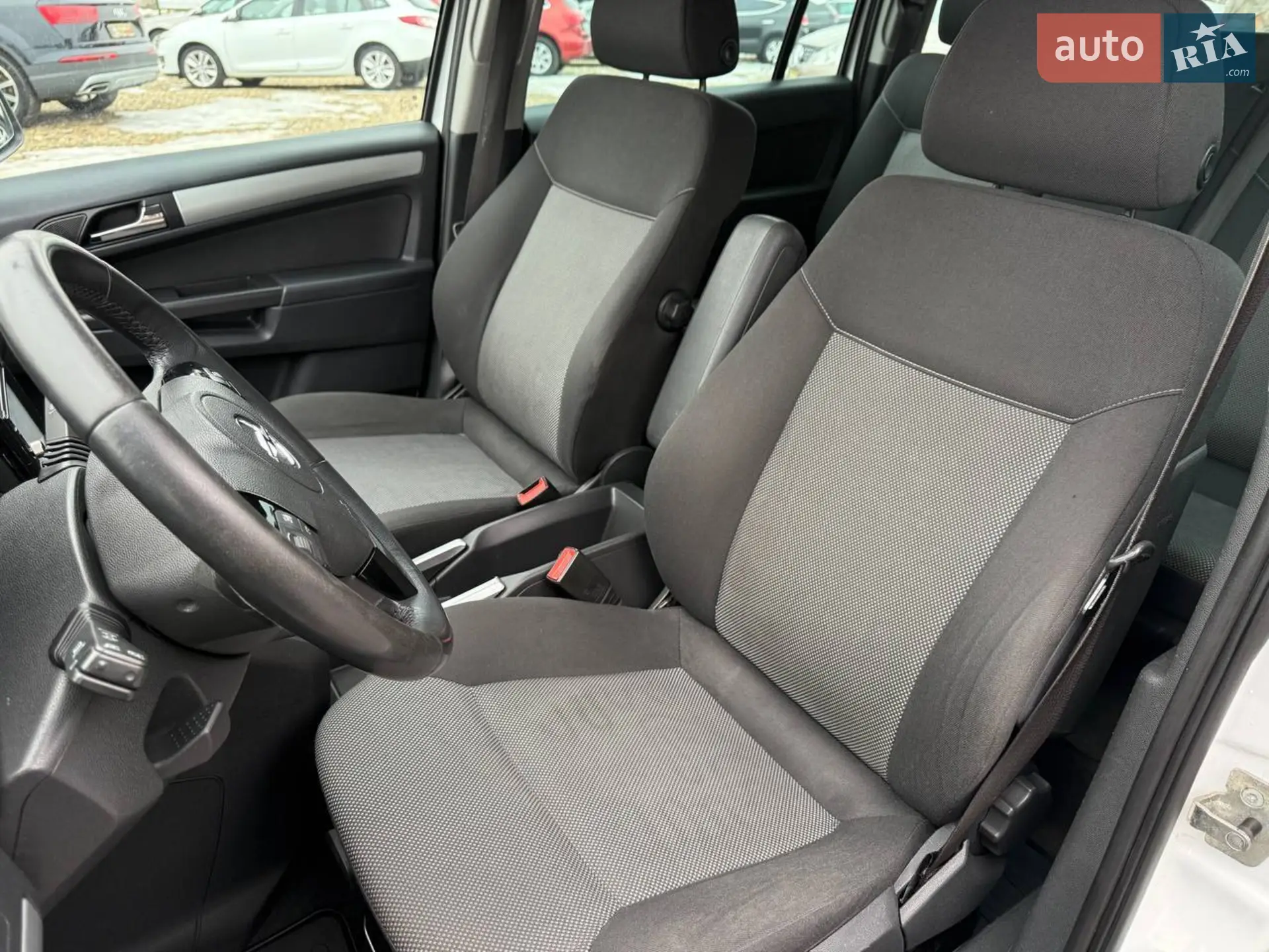 2010 Opel Zafira - мініатюра 16