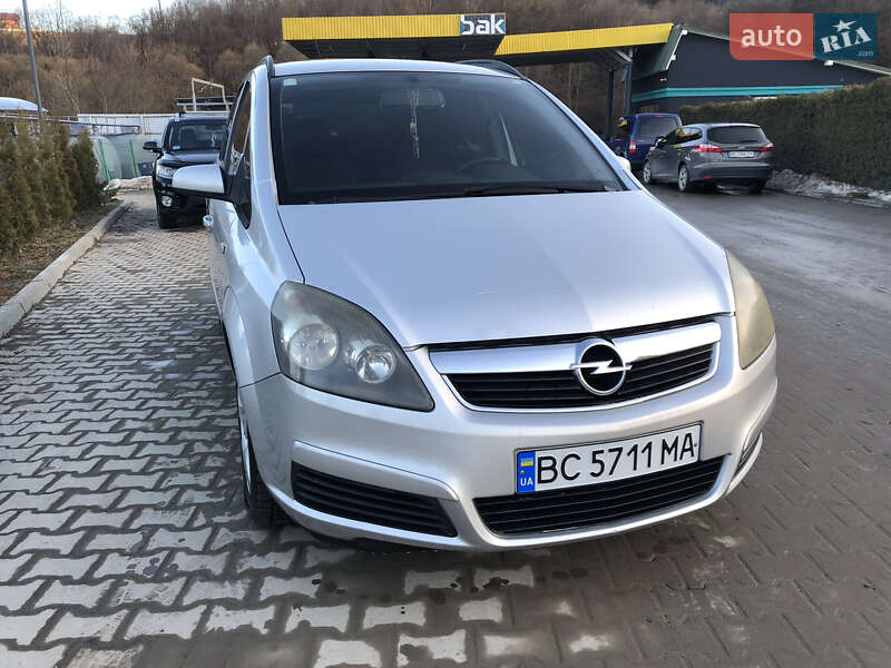 Минивэн Opel Zafira 2006 в Турке