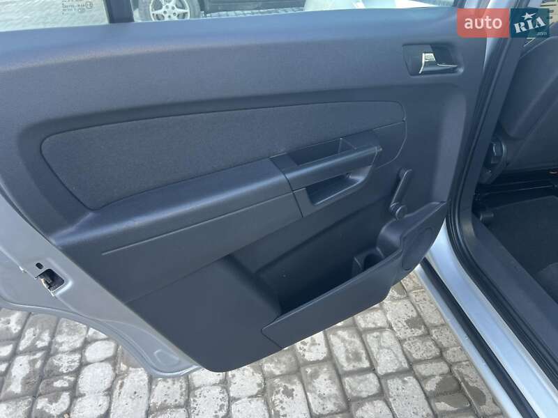 Минивэн Opel Zafira 2008 в Бучаче фото 12 Минивэн Opel Zafira 2008 в Бучаче
