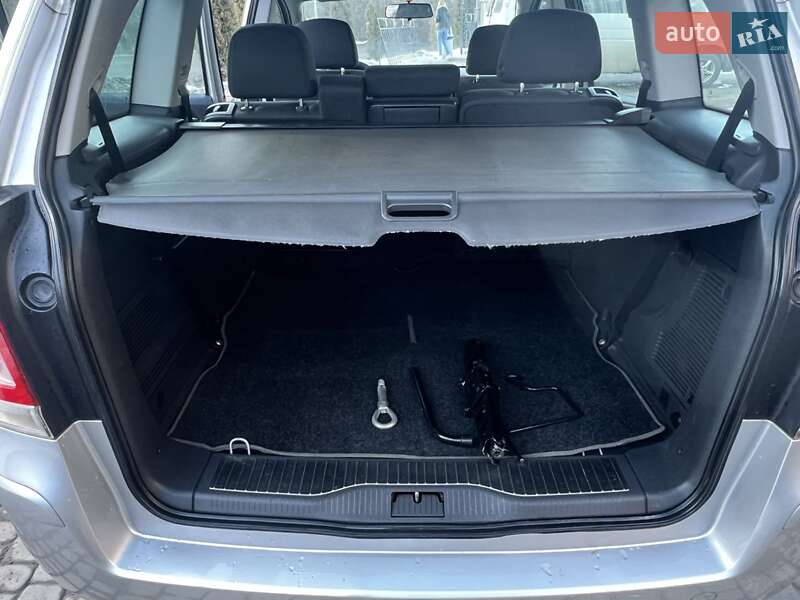 Минивэн Opel Zafira 2008 в Бучаче фото 24 Минивэн Opel Zafira 2008 в Бучаче