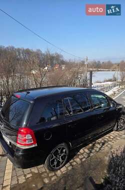 Мінівен Opel Zafira 2012 в Городенці