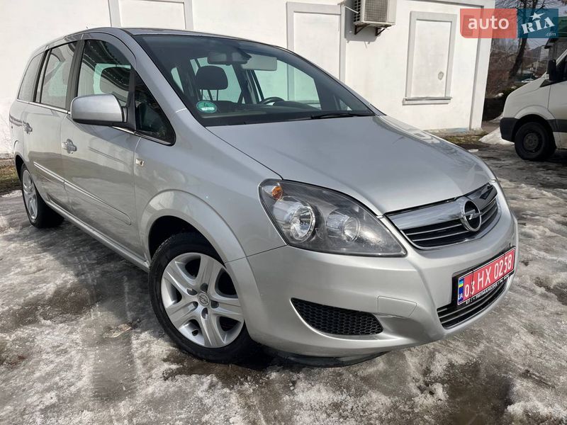 Мінівен Opel Zafira 2010 в Білій Церкві