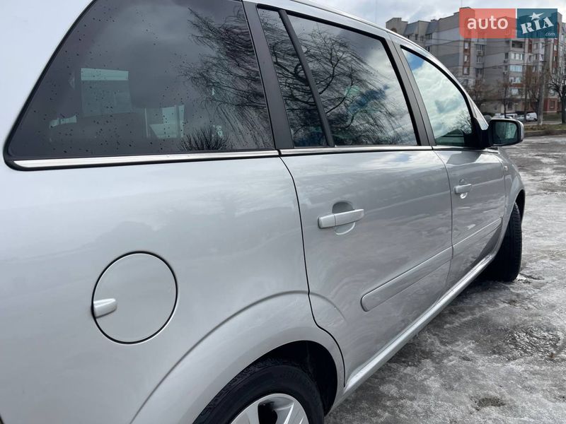 Мінівен Opel Zafira 2010 в Білій Церкві