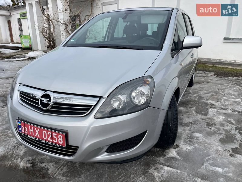 Мінівен Opel Zafira 2010 в Білій Церкві