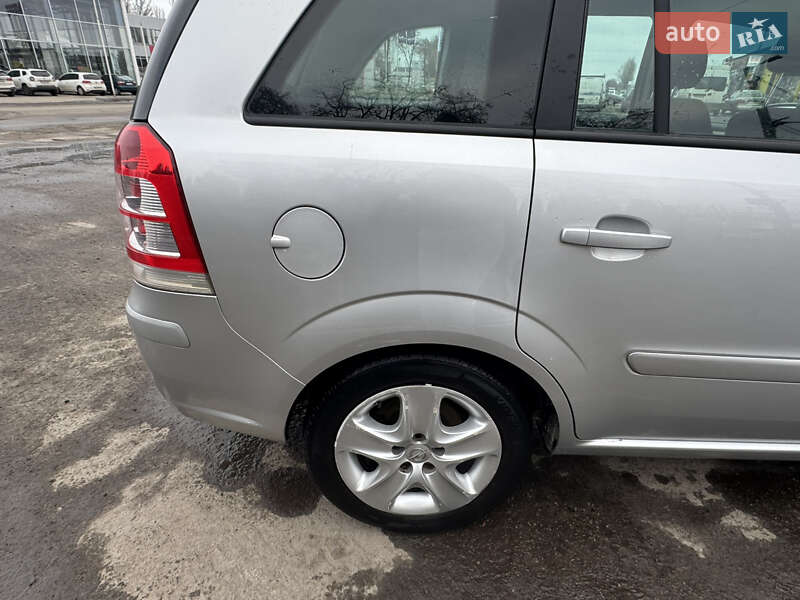 Минивэн Opel Zafira 2008 в Белой Церкви