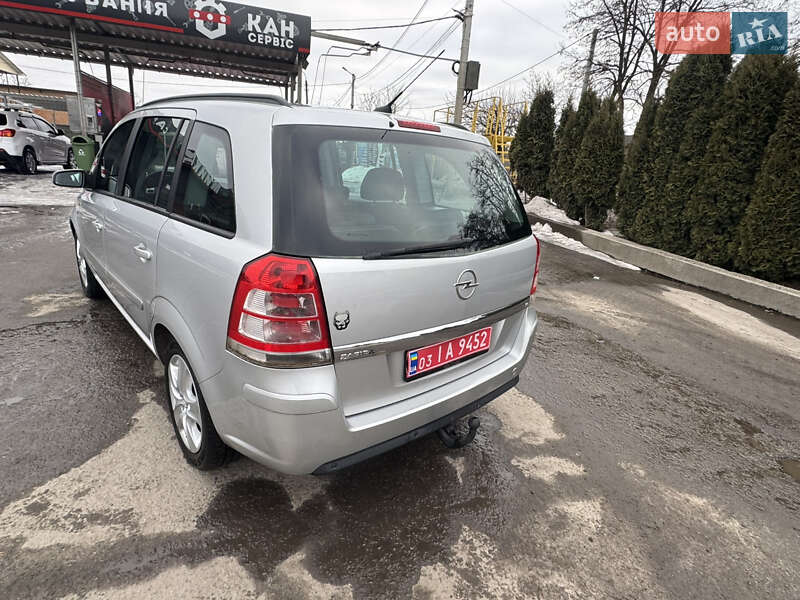 Минивэн Opel Zafira 2008 в Белой Церкви