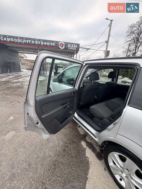 Минивэн Opel Zafira 2008 в Белой Церкви