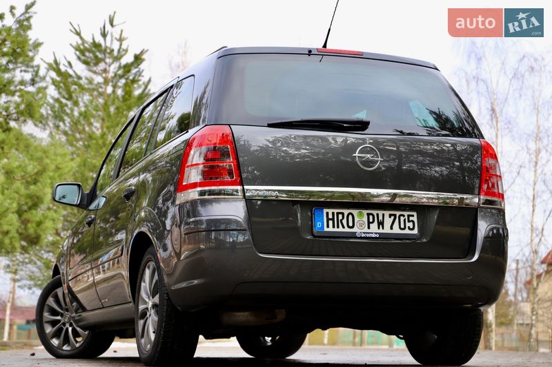 Минивэн Opel Zafira 2011 в Дрогобыче фото 50 Минивэн Opel Zafira 2011 в Дрогобыче